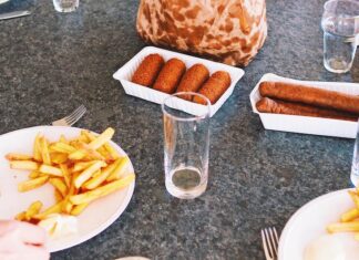 Welke gevaren zijn er verbonden aan het eten van overmatig veel hotdogs?
